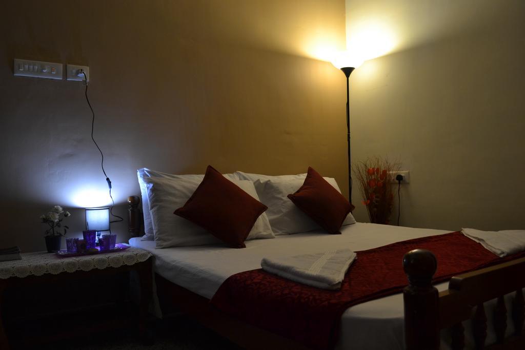 Thoms Beach Homestay Alappuzha Esterno foto