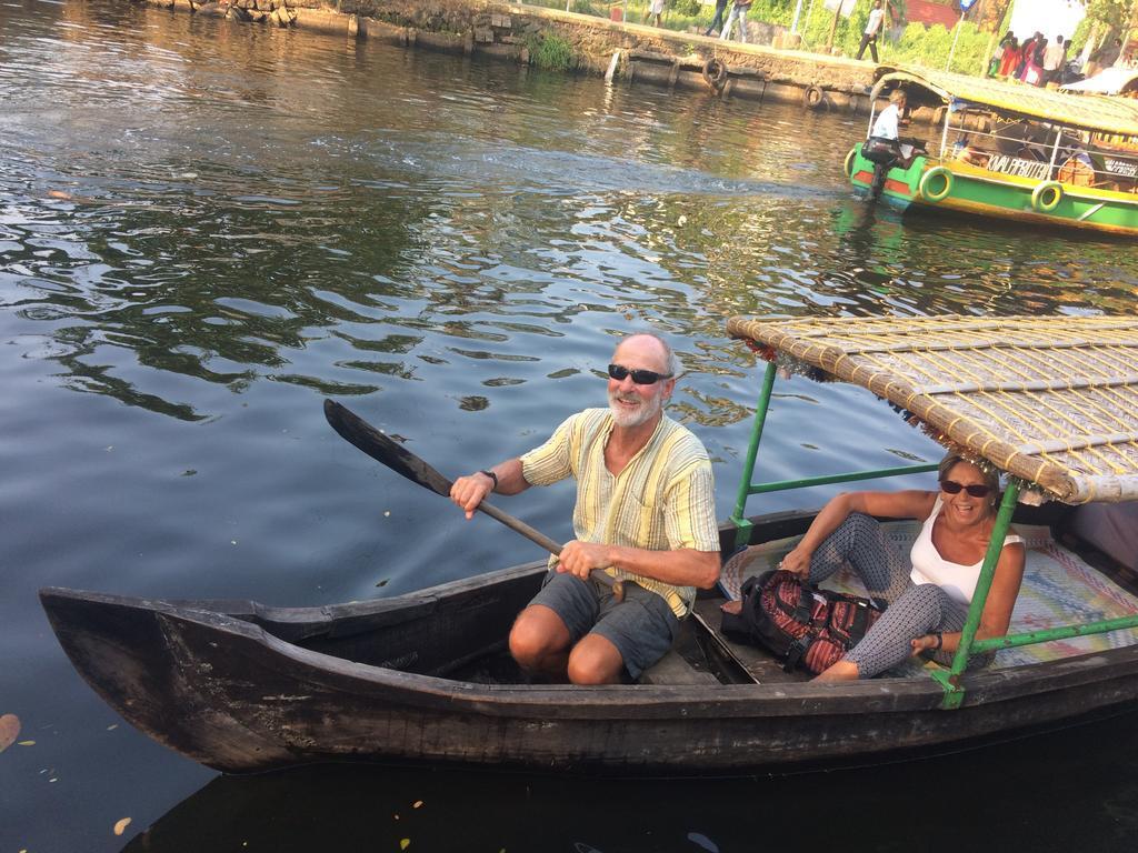 Thoms Beach Homestay Alappuzha Esterno foto
